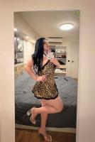 672956495: Chica busca chico en Ibiza
