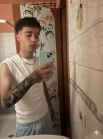 743040780: Chico busca chica en Málaga