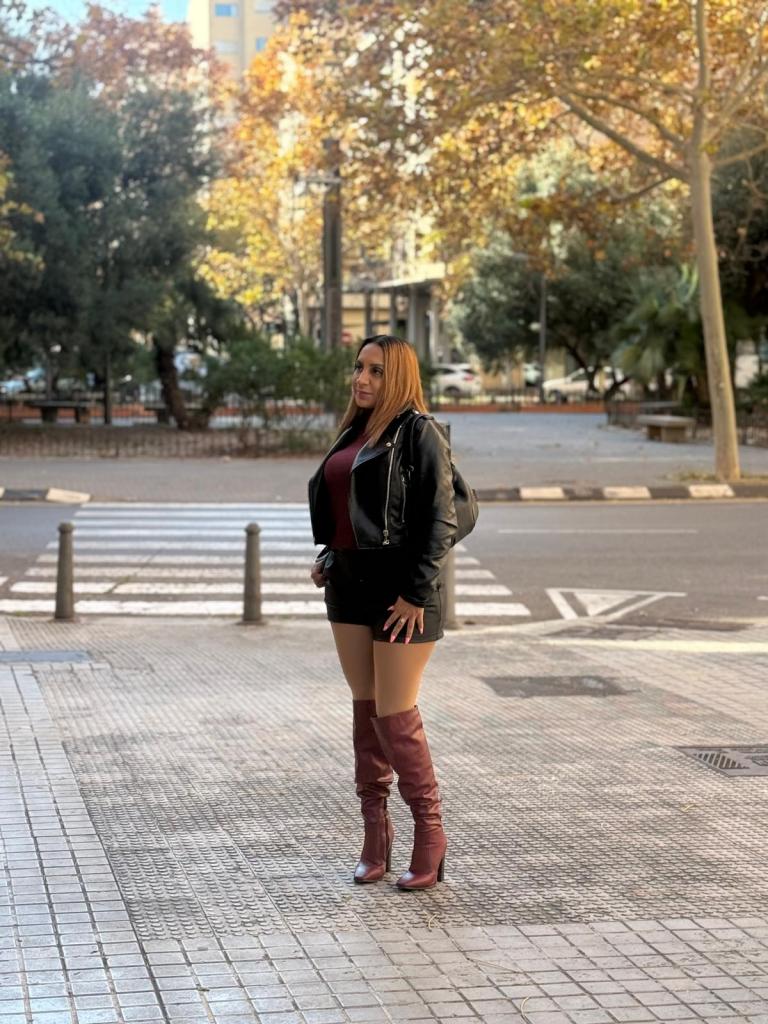 Chica busca chico en Valencia: Chica busca chico