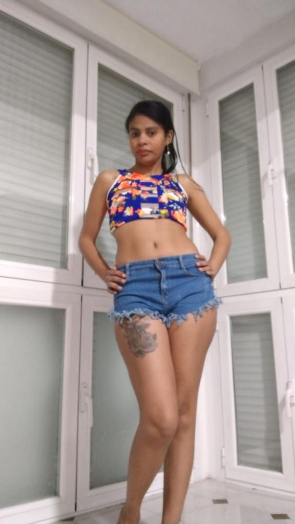Chica busca chico en Cádiz: 