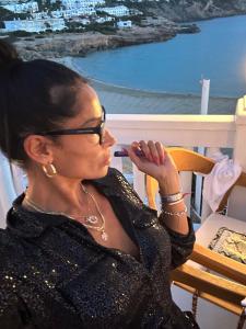 Chica busca chico en Cádiz: 