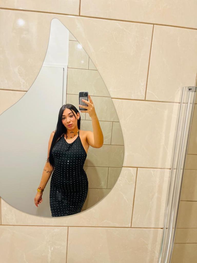 Chica busca chico en Barcelona: 