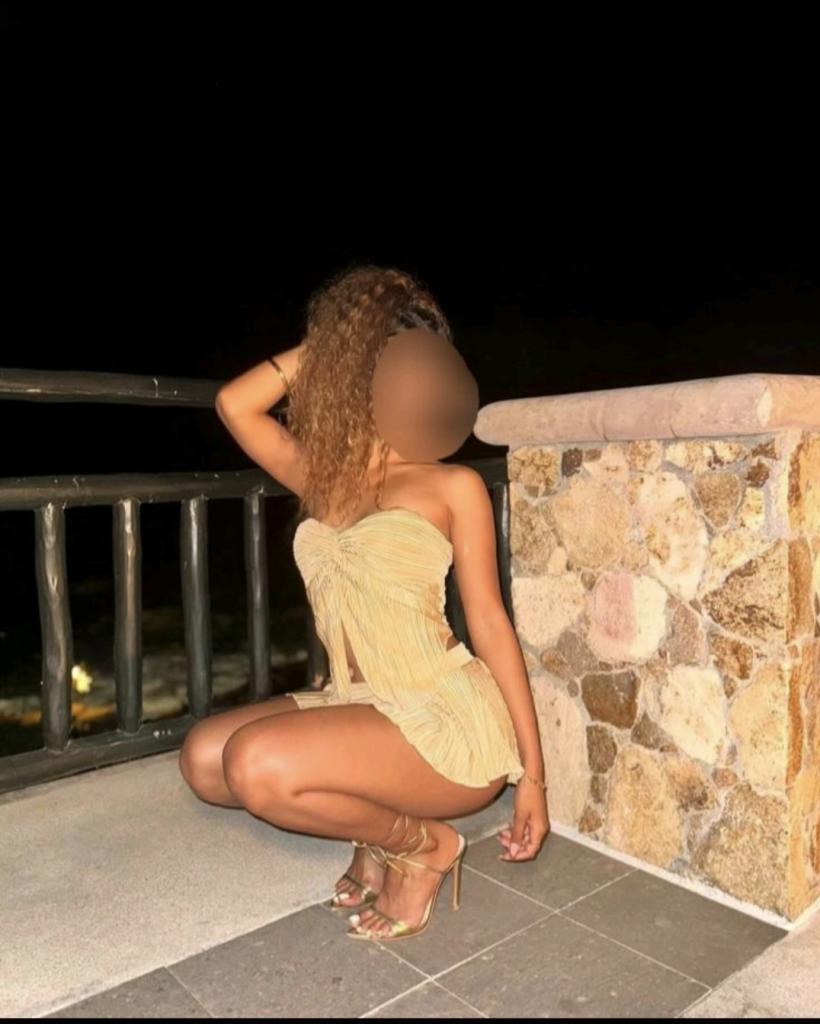 Chica busca chico en Cádiz: 