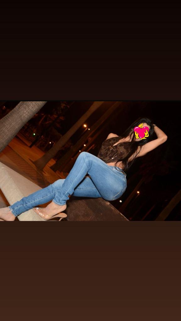 Chica busca chico en Granada: 