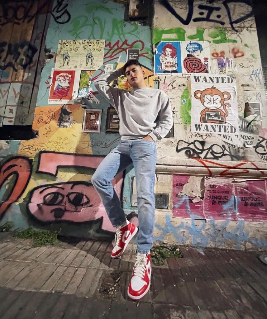 Chico busca chica en Melilla: 