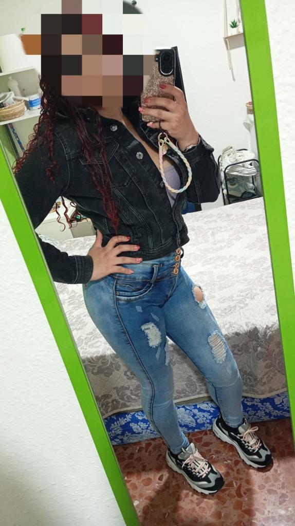 Chica busca chico en Granada: 