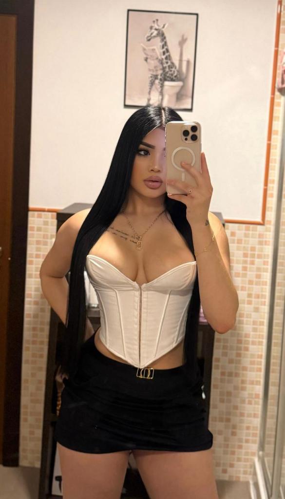 Chica busca chico en Cádiz: 