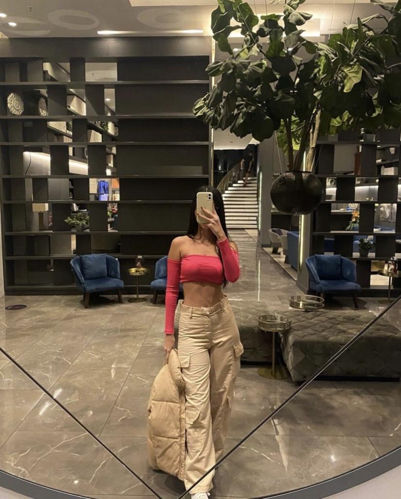 Chica busca chico en Cádiz: 