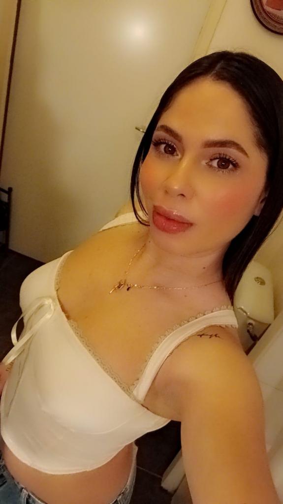 Chica busca chico en Sevilla: 