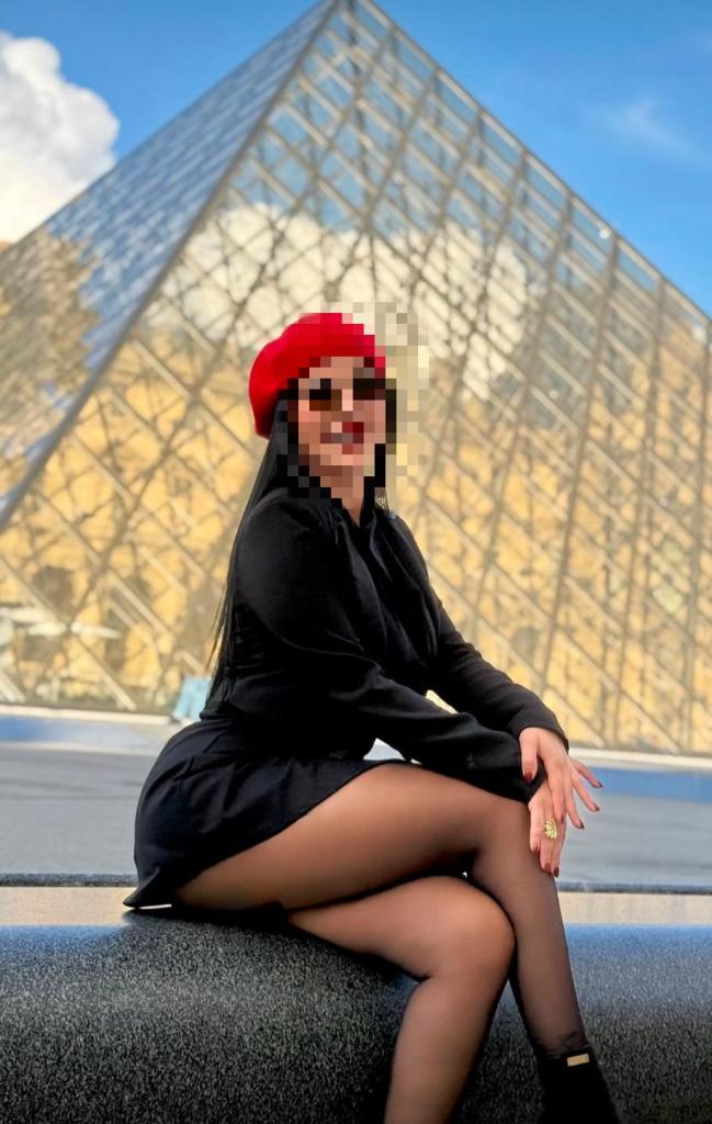 Chica busca chico en Cantabria: Chica busca chico