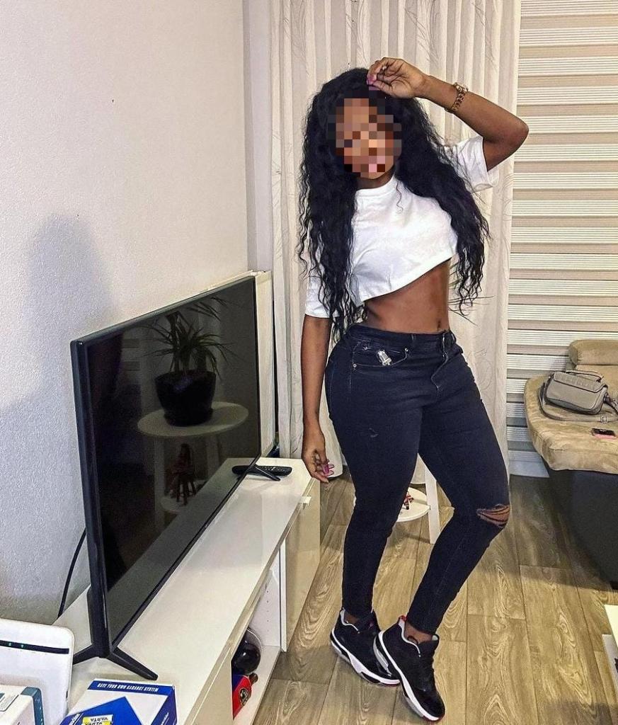 604296254: Chica busca chico en Valencia