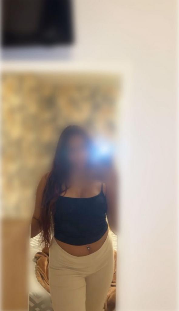 Chica busca chico en Ibiza: 