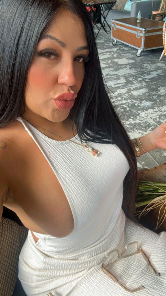 Chica busca chico en Cádiz: 