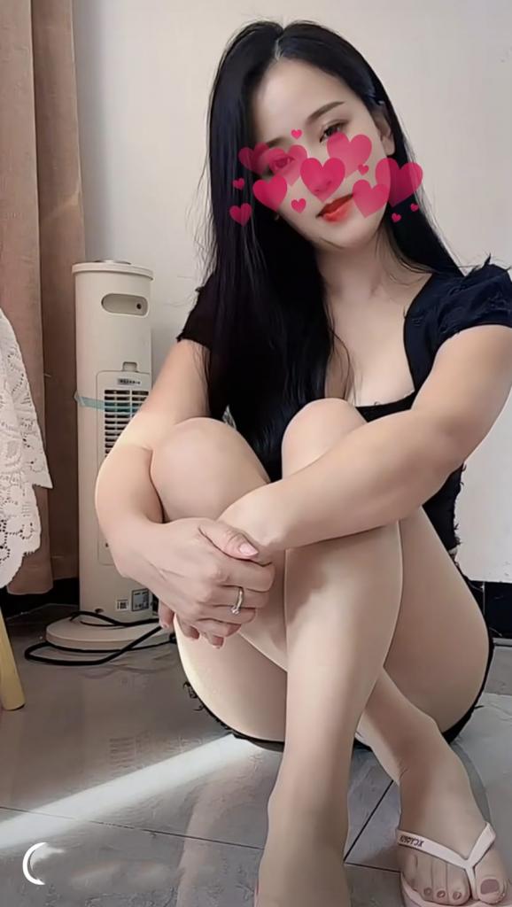 600041501: Chica busca chico en Gerona