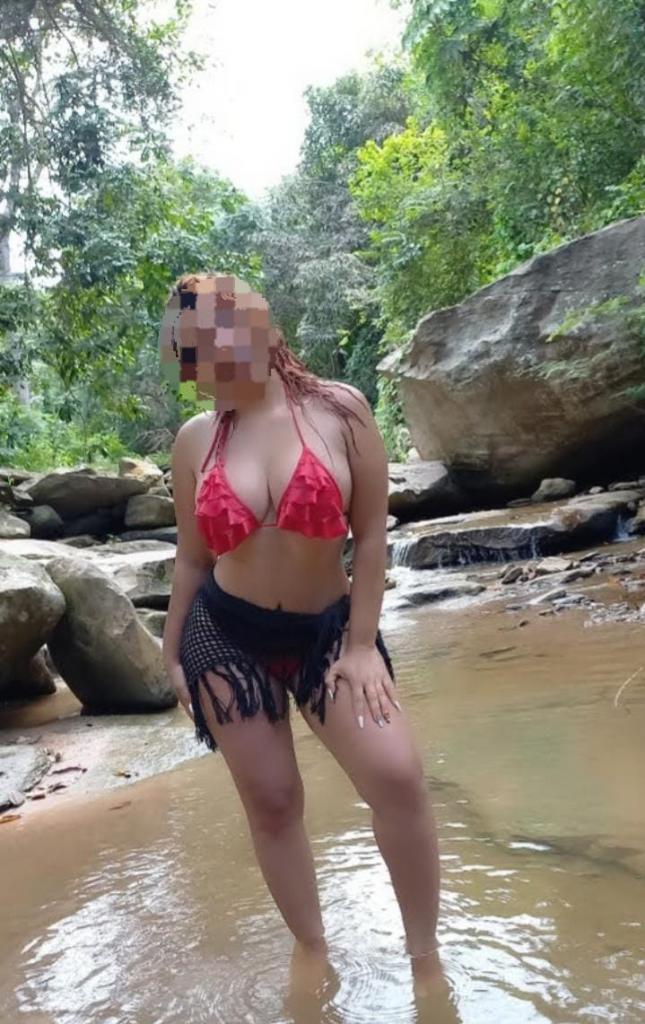 641996381: Chica busca chico en Sevilla