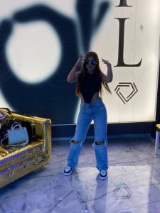 665814803: Chica busca chico en Barcelona