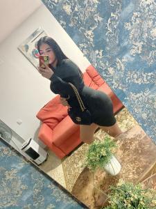 678642350: Chica busca chico en Madrid