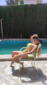 617043703: Chica busca chico en Granada