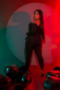 633409268: Chica busca chico en Madrid