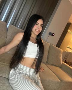 613656459: Chica busca chico en Madrid