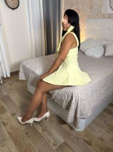 624494865: Chica busca chico en Madrid