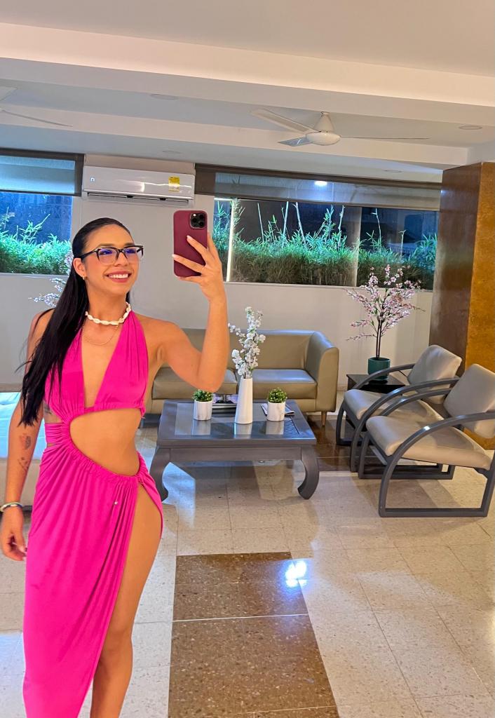 Chica busca chico en Ibiza: 