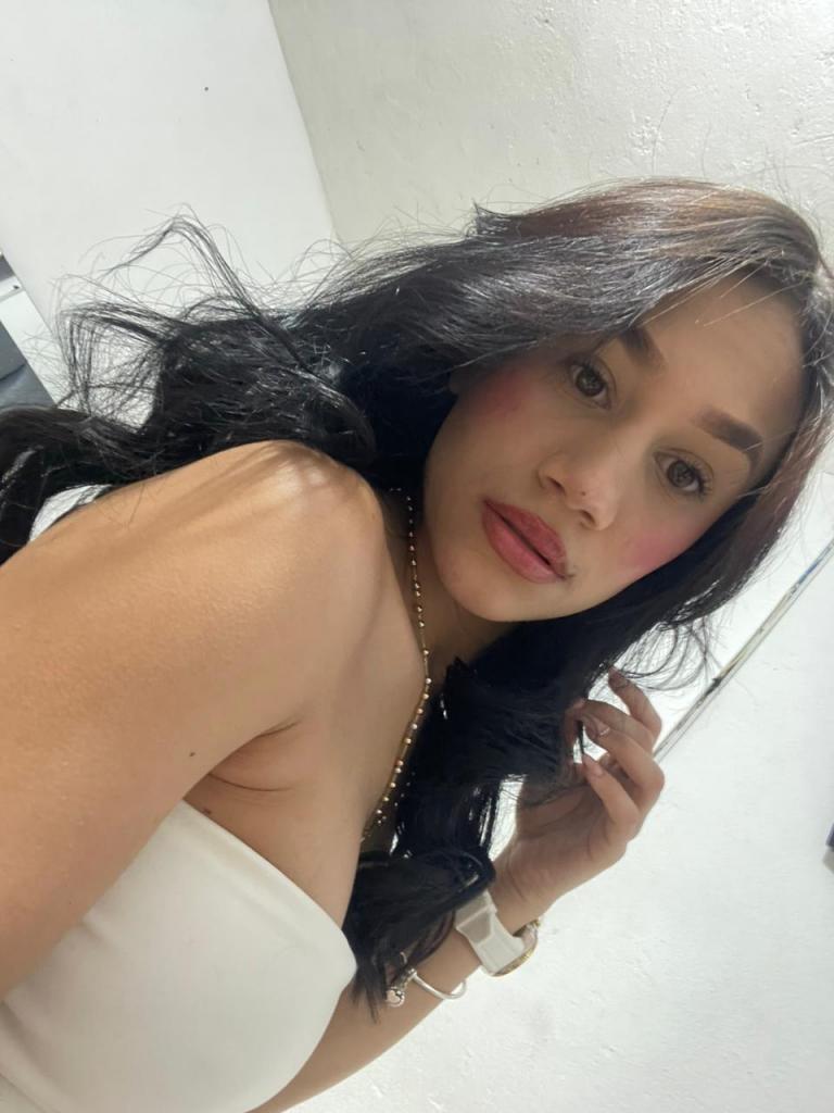 Chica busca chico en Granada: 