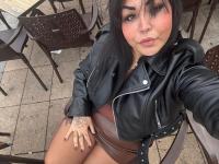 643479341: Chica busca chico en Cáceres