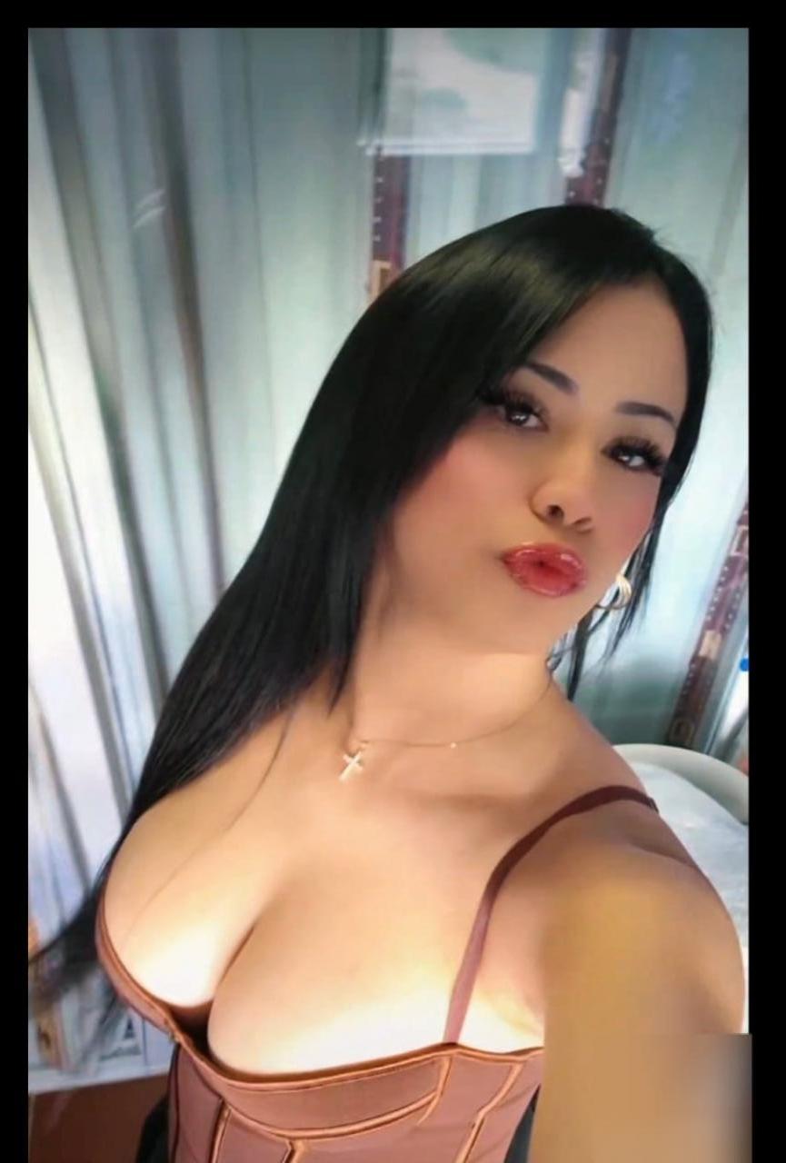 Chica busca chico en Almería: 