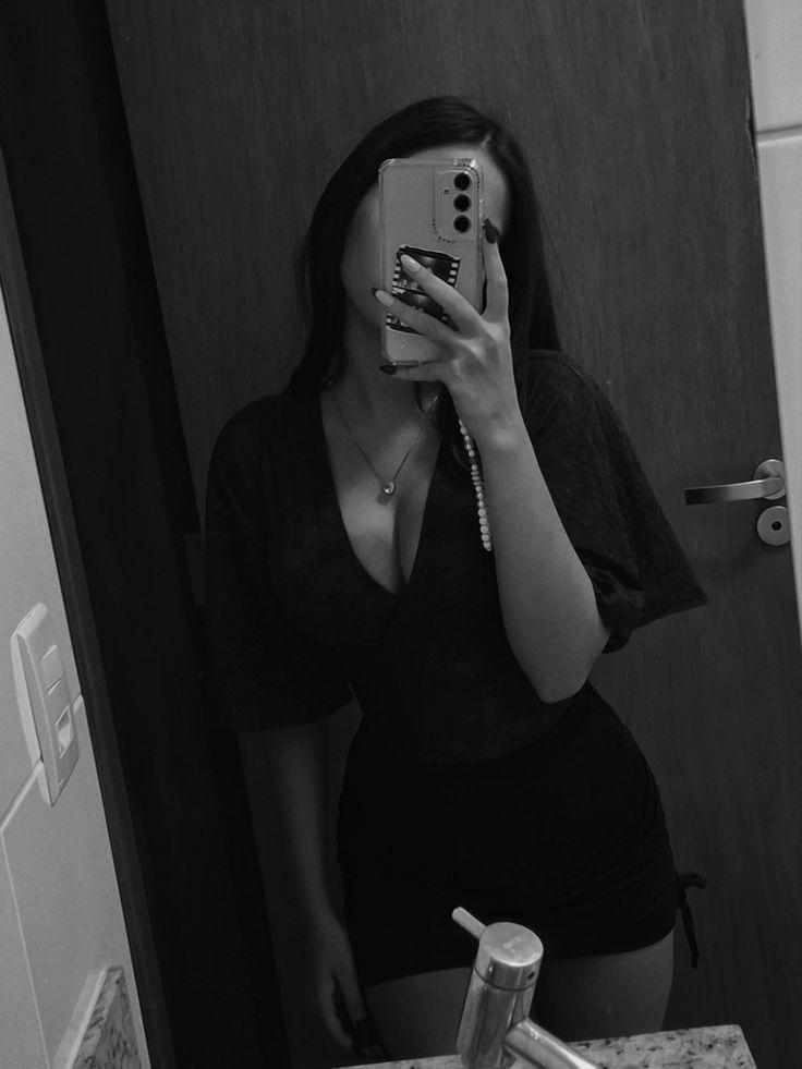 Chica busca chico en Sevilla: 