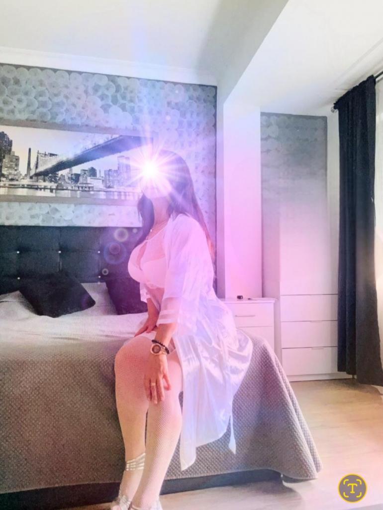 Chica busca chico en La Coruña: 