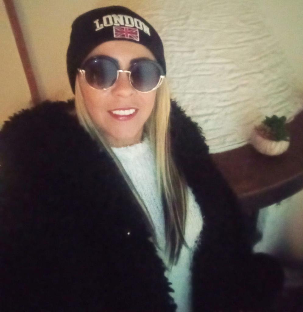 Chica busca chico en Sevilla: 