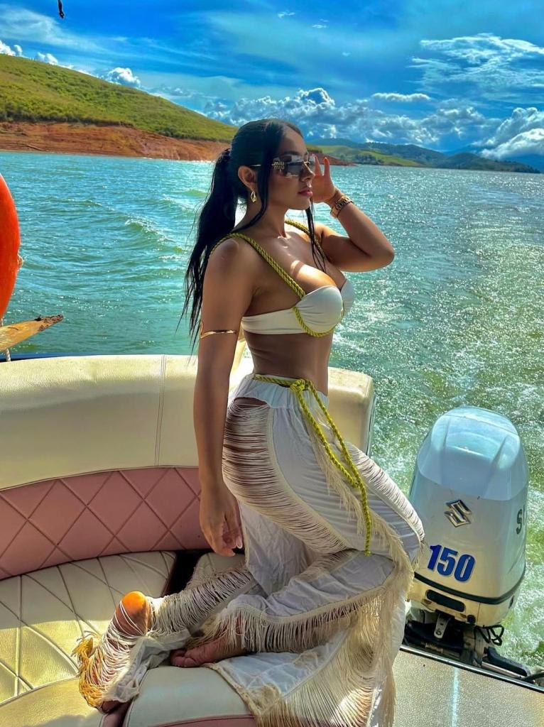 642365978: Chica busca chico en León