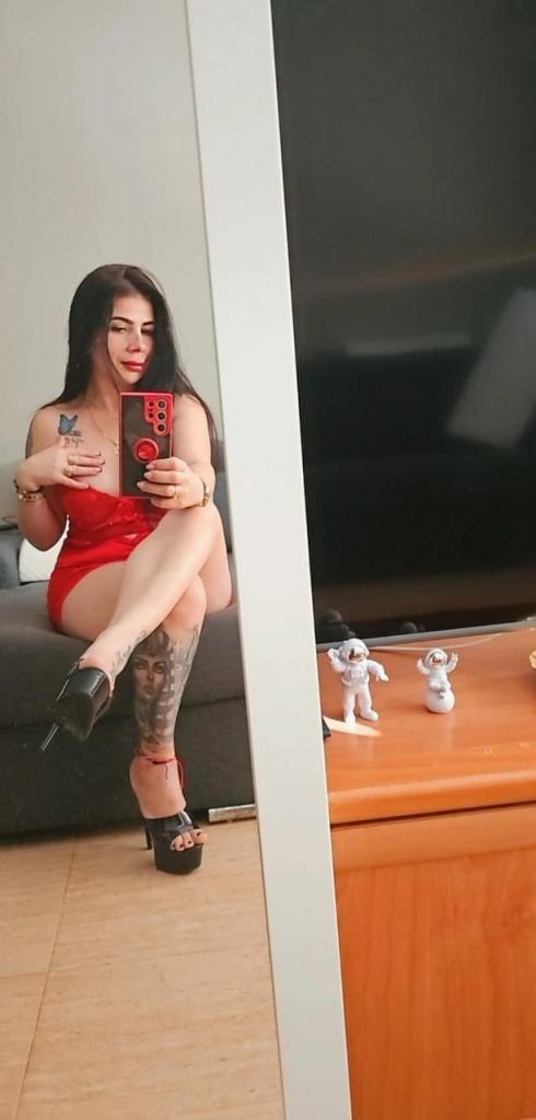 607720181: Chica busca chico en Granada