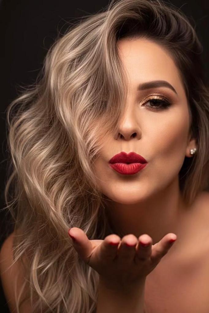 Chica busca chico en La Coruña: 