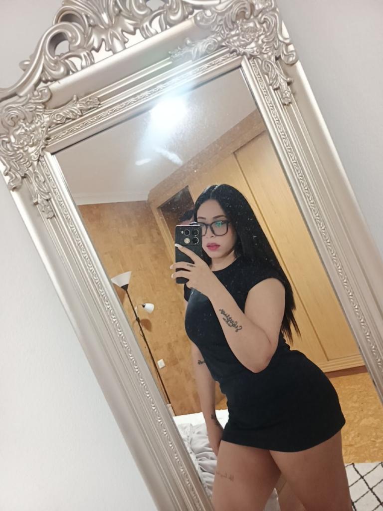 Chica busca chico en Málaga: Chica busca chico