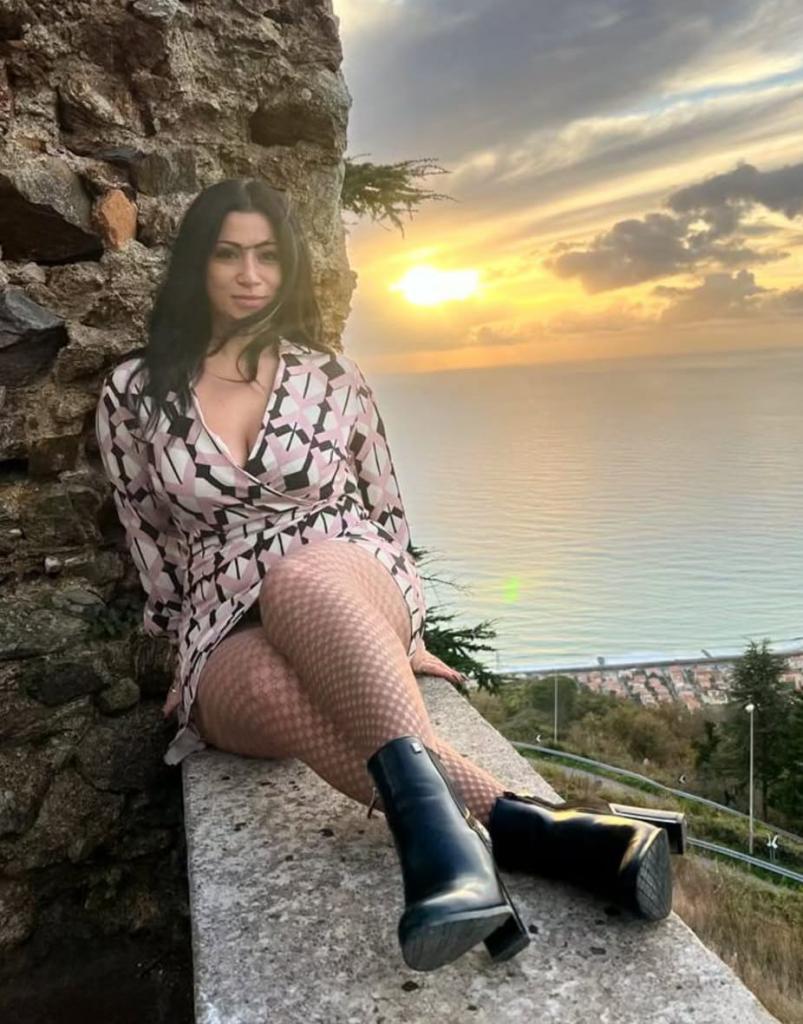 Chica busca chico en Sevilla: 