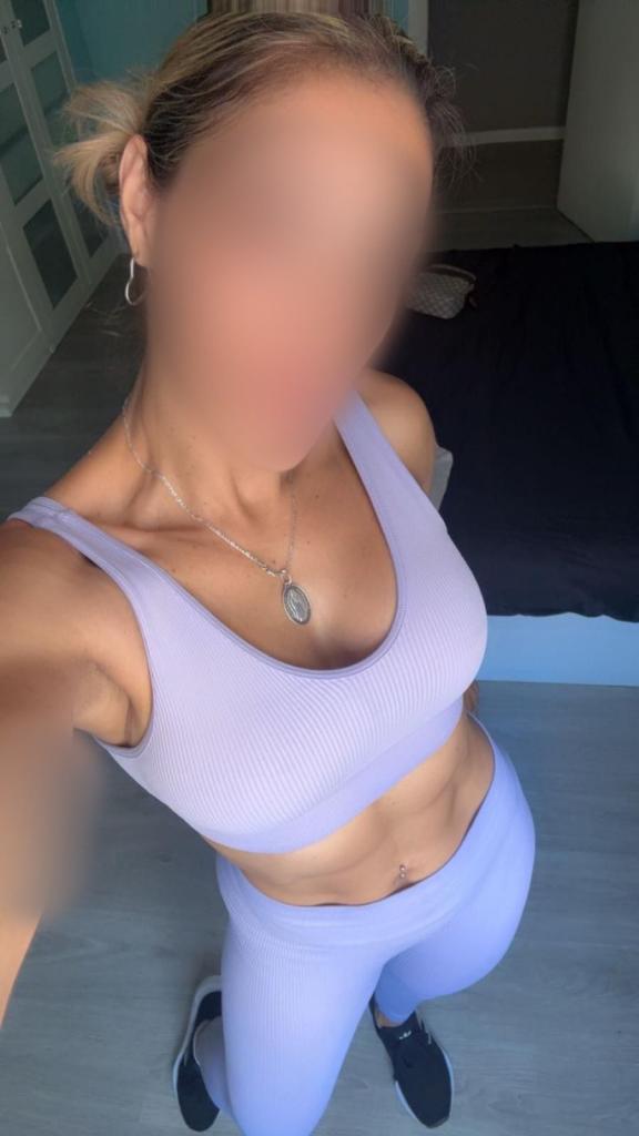 Chica busca chico en Málaga: Chica busca chico