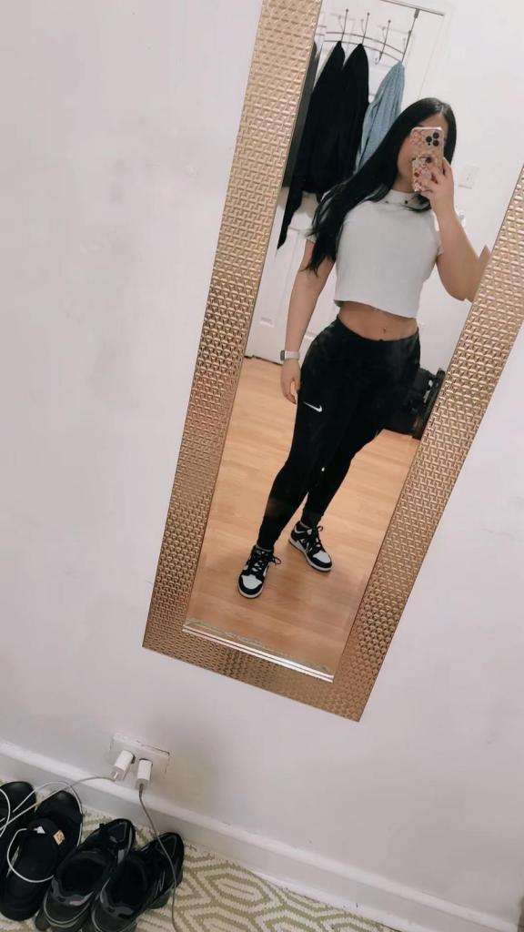 Chica busca chico en Sevilla: 