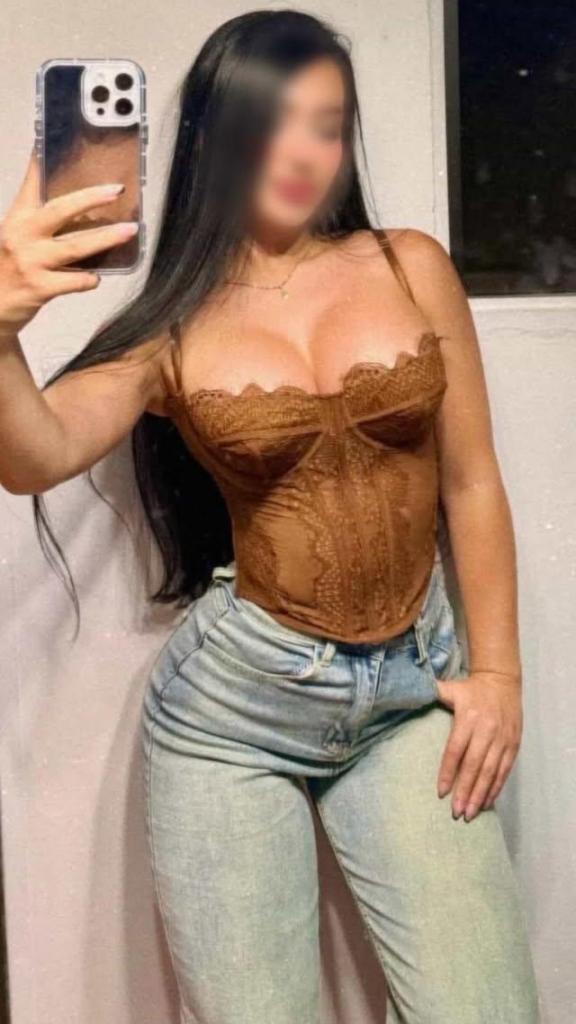 Chica busca chico en Huelva: 