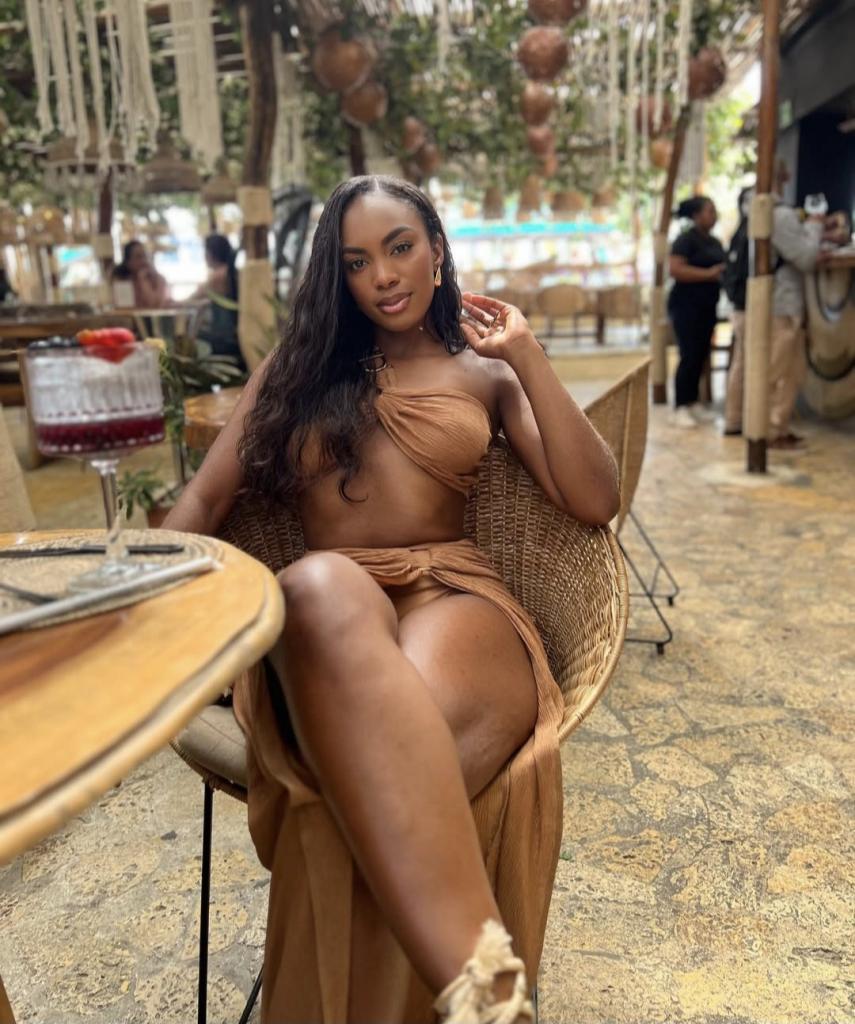 656276505: Chica busca chico en Zaragoza