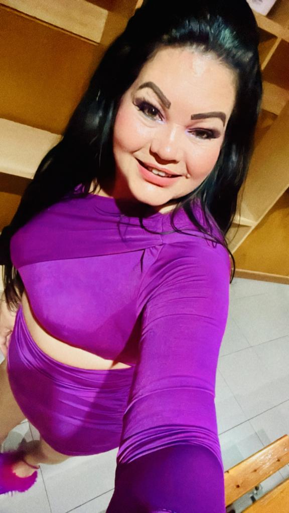 Chica busca chico en Granada: 