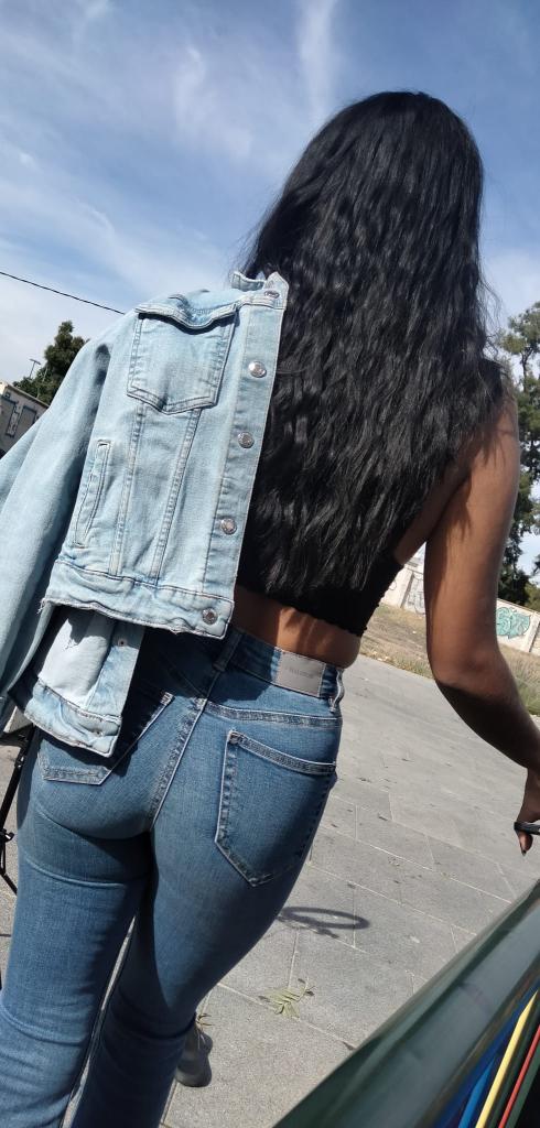 Chica busca chico en Sevilla: 