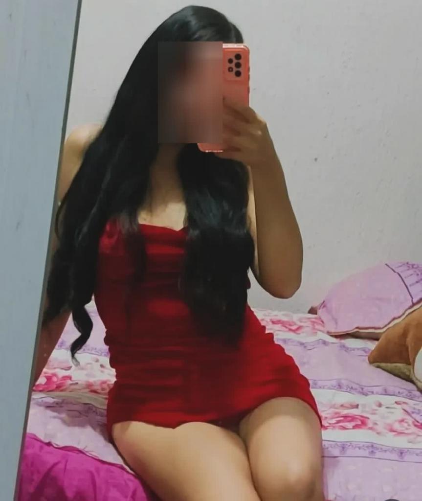 Chica busca chico en Almería: 