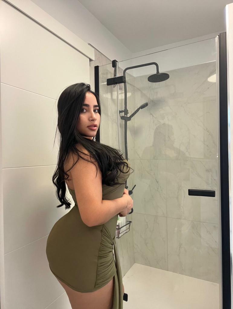 Chica busca chico en Tenerife: 