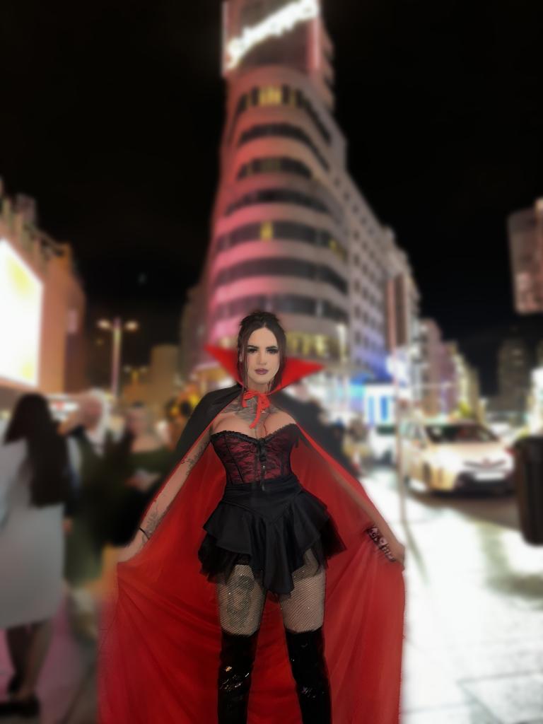 Transexual en Granada: Transexuales y Travestis