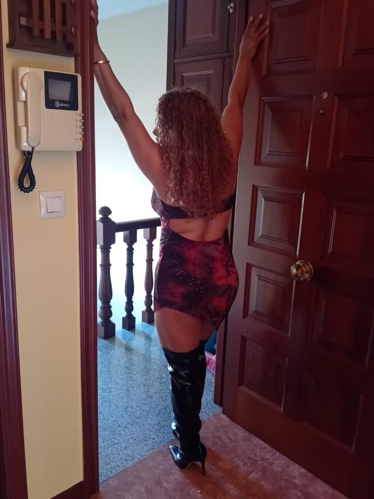 Chica busca chico en Pontevedra: 