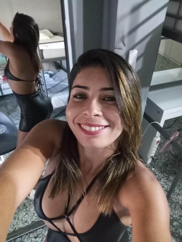 642018064: Chica busca chico en Málaga