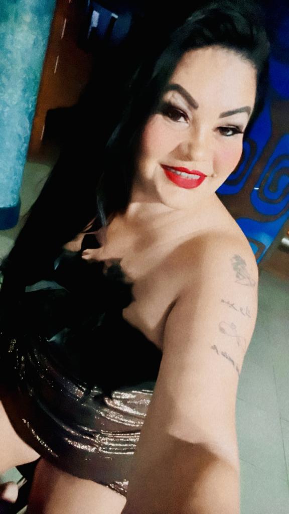 621093611: Chica busca chico en Granada