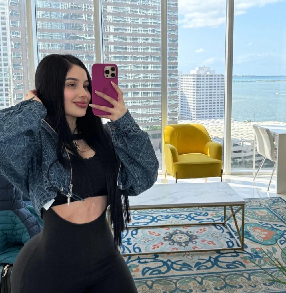 Chica busca chico en Cádiz: 